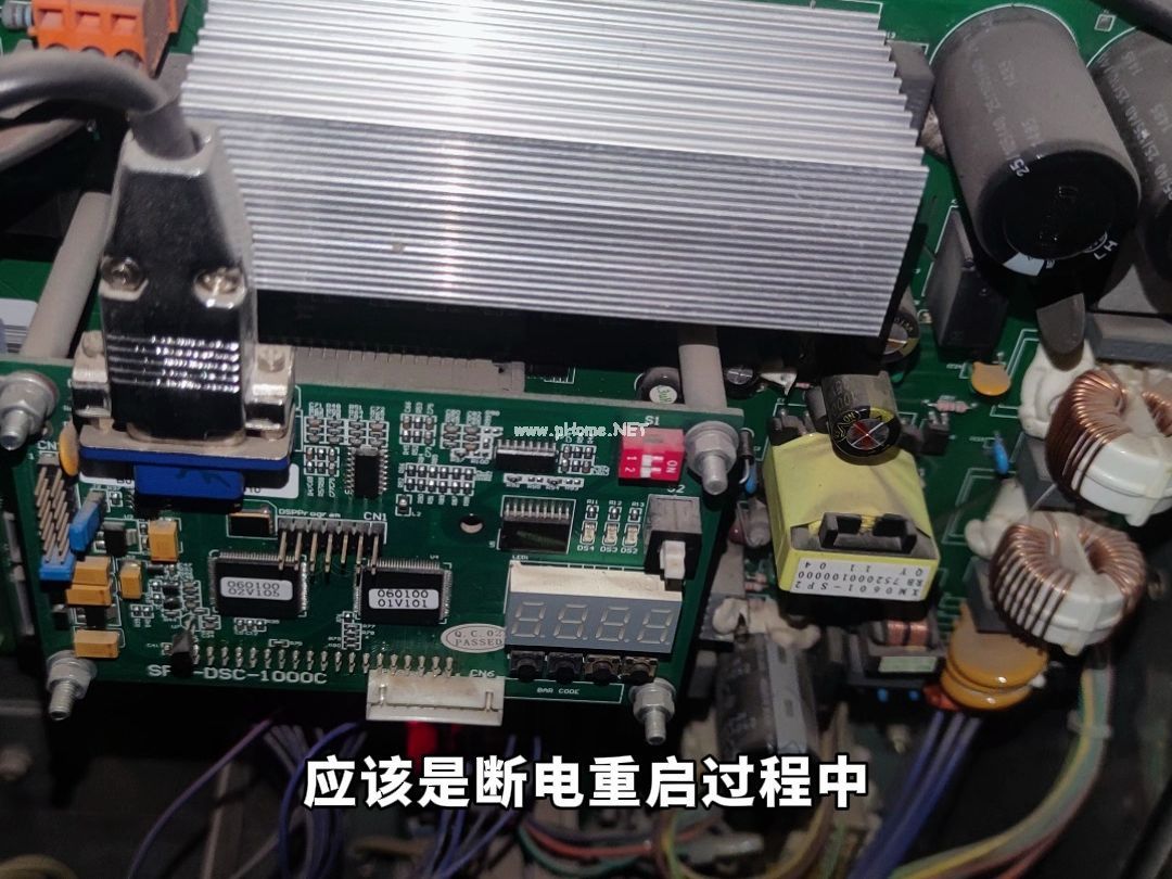 【修梯分享】日立电梯071、e08门机板故障维修