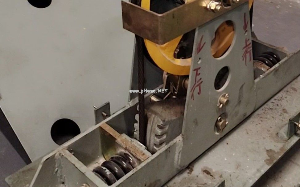 电梯的限速器安全钳联动试验